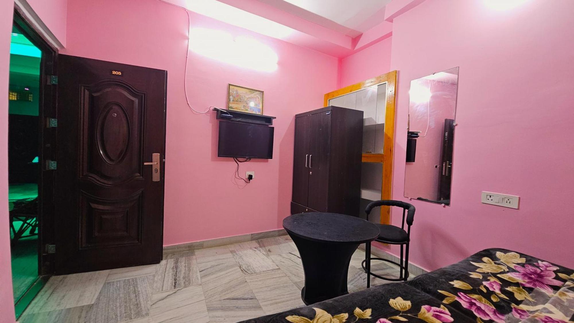 Хостел Banjara House Варанаси Экстерьер фото
